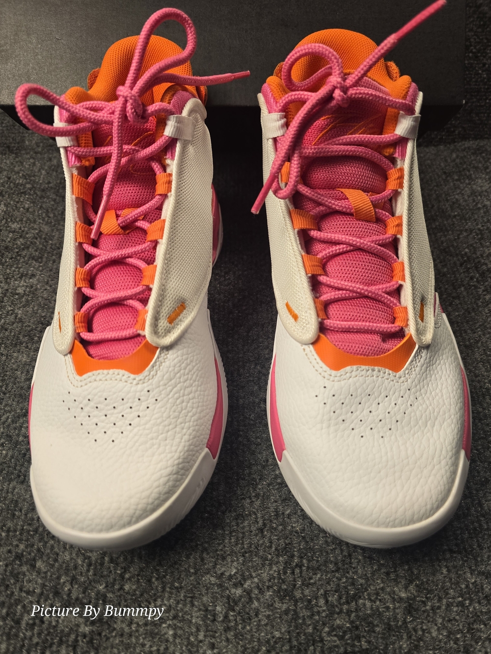 Jordan Max Aura 4 GS White Pinksicle Orange DV0490-168 Size 6.5Y/Women Size 8 - Picture 3 of 13
